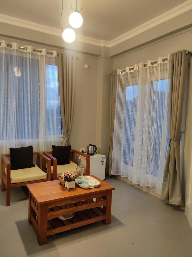 Urban Tavern Шиллонг Экстерьер фото